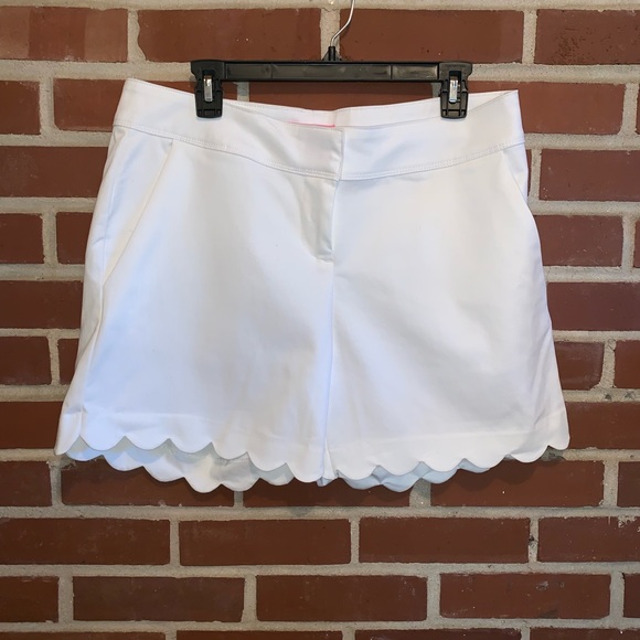 isaac mizrahi scalloped hem shorts